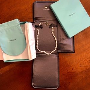 Tiffany and Co. Elsa Peretti Pearl Necklace